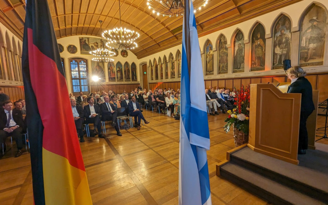 Freundschaft im Kaisersaal