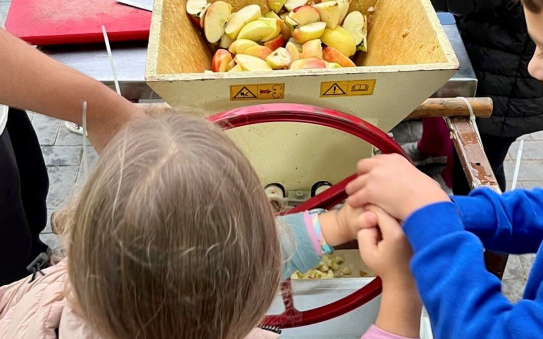 Frischer Apfelsaft zum Neujahrsfest